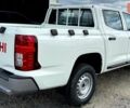 Белый Мицубиси Л 200, объемом двигателя 2.5 л и пробегом 1 тыс. км за 28962 $, фото 2 на Automoto.ua