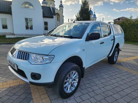 Міцубісі Л 200 2014 у Львові на Automoto.ua Білий Міцубісі Л 200, об'ємом двигуна 2.5 л та пробігом 68 тис. км за 8020 $, фото 1 на Automoto.ua