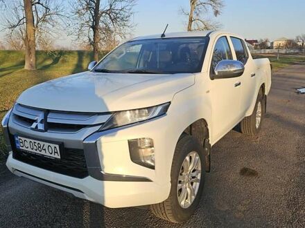 Мицубиси Л 200 2019 в Львове на Automoto.ua Белый Мицубиси Л 200, объемом двигателя 2.44 л и пробегом 195 тыс. км за 21800 $, фото 1 на Automoto.ua