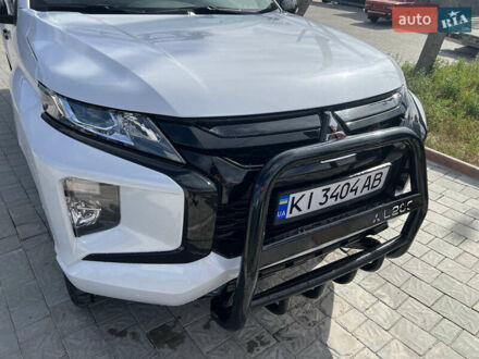 Мицубиси Л 200 2021 в Киеве на Automoto.ua Белый Мицубиси Л 200, объемом двигателя 2.44 л и пробегом 29 тыс. км за 32500 $, фото 1 на Automoto.ua