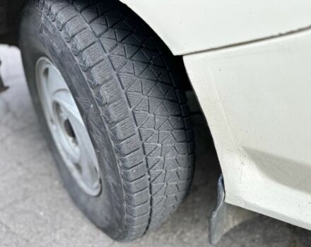 Бежевый Мицубиси Л 200, объемом двигателя 2.5 л и пробегом 400 тыс. км за 2800 $, фото 9 на Automoto.ua