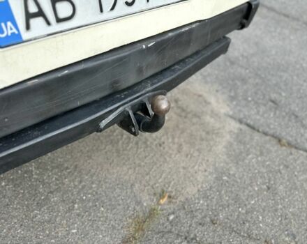 Бежевый Мицубиси Л 200, объемом двигателя 2.5 л и пробегом 400 тыс. км за 2800 $, фото 8 на Automoto.ua