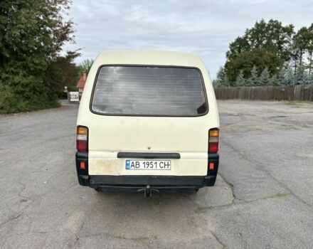 Бежевый Мицубиси Л 200, объемом двигателя 2.5 л и пробегом 400 тыс. км за 2800 $, фото 4 на Automoto.ua