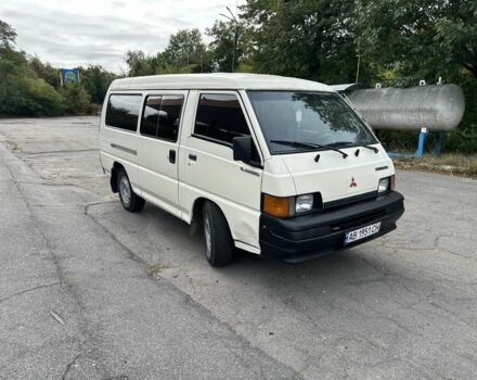 Бежевый Мицубиси Л 200, объемом двигателя 2.5 л и пробегом 400 тыс. км за 2800 $, фото 2 на Automoto.ua