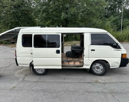 Бежевый Мицубиси Л 200, объемом двигателя 2.5 л и пробегом 400 тыс. км за 2800 $, фото 15 на Automoto.ua