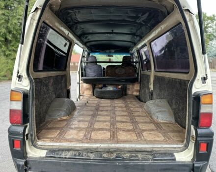 Бежевый Мицубиси Л 200, объемом двигателя 2.5 л и пробегом 400 тыс. км за 2800 $, фото 14 на Automoto.ua