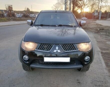 Чорний Міцубісі Л 200, об'ємом двигуна 2.5 л та пробігом 220 тис. км за 129000 $, фото 6 на Automoto.ua