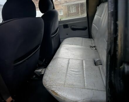 Черный Мицубиси Л 200, объемом двигателя 2.5 л и пробегом 310 тыс. км за 2700 $, фото 8 на Automoto.ua