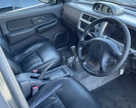 Черный Мицубиси Л 200, объемом двигателя 2.5 л и пробегом 220 тыс. км за 5299 $, фото 9 на Automoto.ua