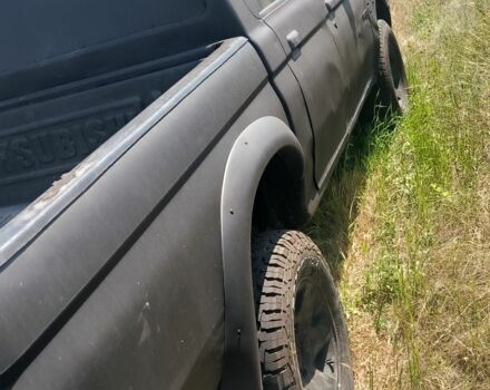 Черный Мицубиси Л 200, объемом двигателя 0 л и пробегом 530 тыс. км за 4100 $, фото 4 на Automoto.ua