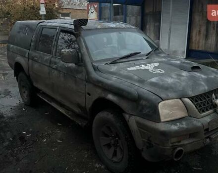 Черный Мицубиси Л 200, объемом двигателя 0 л и пробегом 300 тыс. км за 5000 $, фото 5 на Automoto.ua