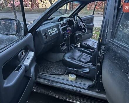 Черный Мицубиси Л 200, объемом двигателя 0 л и пробегом 300 тыс. км за 5000 $, фото 6 на Automoto.ua