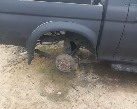 Черный Мицубиси Л 200, объемом двигателя 0 л и пробегом 200 тыс. км за 1500 $, фото 2 на Automoto.ua