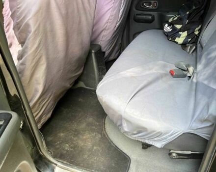 Черный Мицубиси Л 200, объемом двигателя 0 л и пробегом 150 тыс. км за 4667 $, фото 12 на Automoto.ua