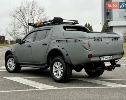 Черный Мицубиси Л 200, объемом двигателя 2.48 л и пробегом 232 тыс. км за 13900 $, фото 9 на Automoto.ua