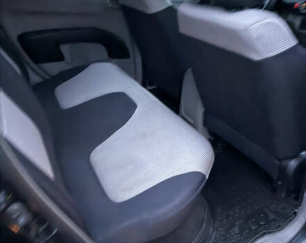 Черный Мицубиси Л 200, объемом двигателя 2.5 л и пробегом 199 тыс. км за 11800 $, фото 5 на Automoto.ua