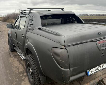 Чорний Міцубісі Л 200, об'ємом двигуна 2.5 л та пробігом 500 тис. км за 9300 $, фото 7 на Automoto.ua