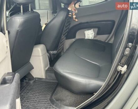 Чорний Міцубісі Л 200, об'ємом двигуна 2.48 л та пробігом 232 тис. км за 14000 $, фото 19 на Automoto.ua
