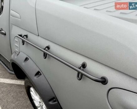 Черный Мицубиси Л 200, объемом двигателя 2.48 л и пробегом 232 тыс. км за 13900 $, фото 31 на Automoto.ua