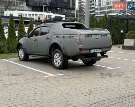 Чорний Міцубісі Л 200, об'ємом двигуна 2.48 л та пробігом 232 тис. км за 14000 $, фото 5 на Automoto.ua