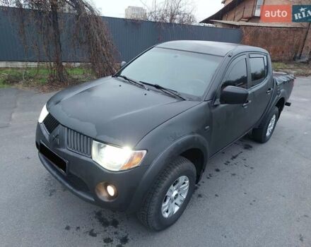 Чорний Міцубісі Л 200, об'ємом двигуна 2.48 л та пробігом 290 тис. км за 9900 $, фото 18 на Automoto.ua