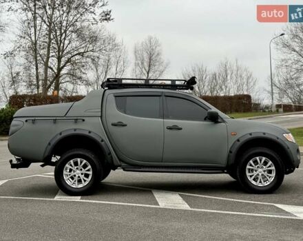 Черный Мицубиси Л 200, объемом двигателя 2.48 л и пробегом 232 тыс. км за 13900 $, фото 18 на Automoto.ua