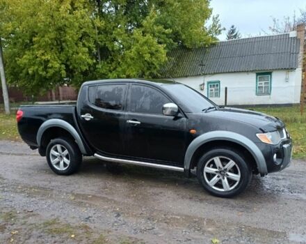 Черный Мицубиси Л 200, объемом двигателя 2.5 л и пробегом 170 тыс. км за 5900 $, фото 5 на Automoto.ua