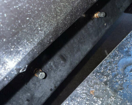 Черный Мицубиси Л 200, объемом двигателя 2.5 л и пробегом 199 тыс. км за 11800 $, фото 10 на Automoto.ua