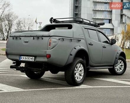 Черный Мицубиси Л 200, объемом двигателя 2.48 л и пробегом 232 тыс. км за 13900 $, фото 15 на Automoto.ua