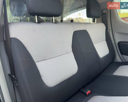 Мицубиси Л 200 2007 в Киеве на Automoto.ua Черный Мицубиси Л 200, объемом двигателя 2.48 л и пробегом 283 тыс. км за 10999 $, фото 16 на Automoto.ua