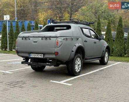 Чорний Міцубісі Л 200, об'ємом двигуна 2.48 л та пробігом 232 тис. км за 14000 $, фото 6 на Automoto.ua