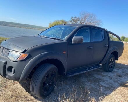 Черный Мицубиси Л 200, объемом двигателя 0 л и пробегом 177 тыс. км за 5500 $, фото 11 на Automoto.ua