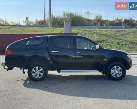 Мицубиси Л 200 2007 в Киеве на Automoto.ua Черный Мицубиси Л 200, объемом двигателя 2.48 л и пробегом 283 тыс. км за 10999 $, фото 6 на Automoto.ua