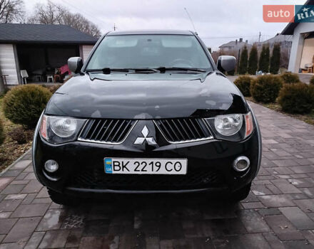 Чорний Міцубісі Л 200, об'ємом двигуна 2.48 л та пробігом 219 тис. км за 10500 $, фото 18 на Automoto.ua