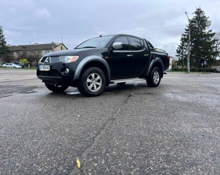 Чорний Міцубісі Л 200, об'ємом двигуна 2.5 л та пробігом 302 тис. км за 12500 $, фото 2 на Automoto.ua