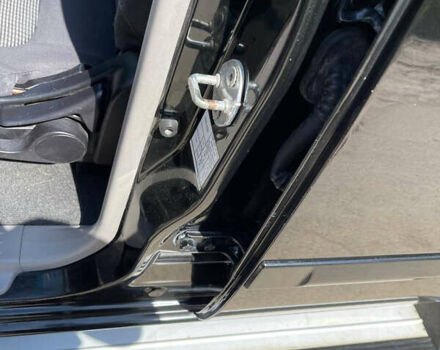 Черный Мицубиси Л 200, объемом двигателя 2.5 л и пробегом 221 тыс. км за 12800 $, фото 13 на Automoto.ua