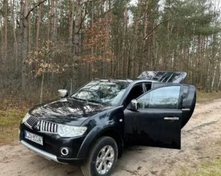 Чорний Міцубісі Л 200, об'ємом двигуна 2.5 л та пробігом 187 тис. км за 2950 $, фото 2 на Automoto.ua