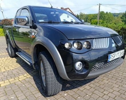 Черный Мицубиси Л 200, объемом двигателя 2.5 л и пробегом 230 тыс. км за 3150 $, фото 1 на Automoto.ua