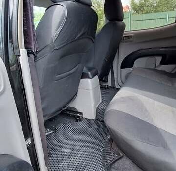 Черный Мицубиси Л 200, объемом двигателя 2.48 л и пробегом 392 тыс. км за 15500 $, фото 21 на Automoto.ua