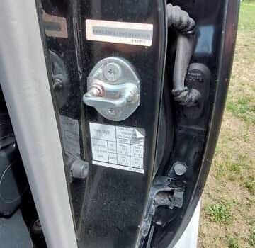 Черный Мицубиси Л 200, объемом двигателя 2.48 л и пробегом 392 тыс. км за 15500 $, фото 23 на Automoto.ua