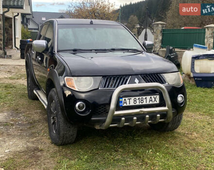 Черный Мицубиси Л 200, объемом двигателя 0 л и пробегом 400 тыс. км за 8500 $, фото 5 на Automoto.ua