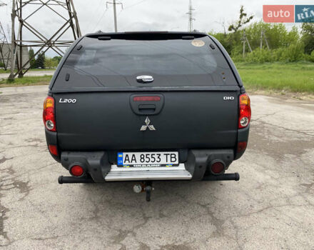 Чорний Міцубісі Л 200, об'ємом двигуна 2.48 л та пробігом 305 тис. км за 15000 $, фото 24 на Automoto.ua