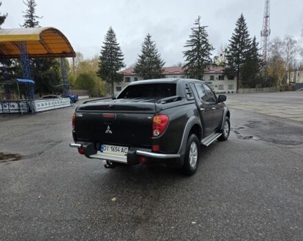 Чорний Міцубісі Л 200, об'ємом двигуна 2.5 л та пробігом 302 тис. км за 12500 $, фото 6 на Automoto.ua