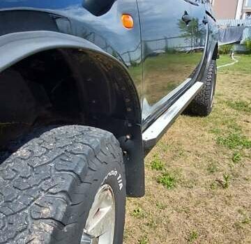 Черный Мицубиси Л 200, объемом двигателя 2.48 л и пробегом 392 тыс. км за 15500 $, фото 3 на Automoto.ua