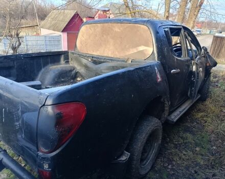 Черный Мицубиси Л 200, объемом двигателя 0 л и пробегом 230 тыс. км за 1420 $, фото 3 на Automoto.ua