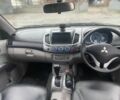 Черный Мицубиси Л 200, объемом двигателя 2.5 л и пробегом 145 тыс. км за 6800 $, фото 9 на Automoto.ua