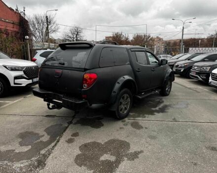 Чорний Міцубісі Л 200, об'ємом двигуна 2.5 л та пробігом 330 тис. км за 9890 $, фото 5 на Automoto.ua
