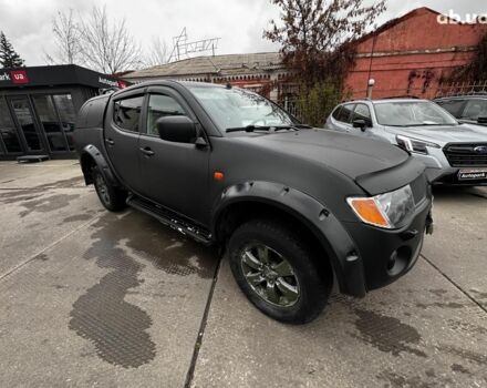 Чорний Міцубісі Л 200, об'ємом двигуна 2.5 л та пробігом 330 тис. км за 9890 $, фото 7 на Automoto.ua