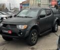 Черный Мицубиси Л 200, объемом двигателя 2.5 л и пробегом 330 тыс. км за 9890 $, фото 1 на Automoto.ua