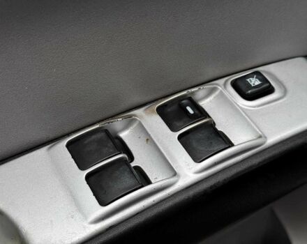 Чорний Міцубісі Л 200, об'ємом двигуна 2.5 л та пробігом 330 тис. км за 9890 $, фото 9 на Automoto.ua